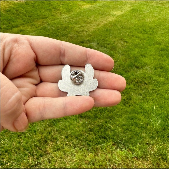 LAST CHANCE Pirate Stitch Exclusive Pin from Lena D Artistry - Avail til 9/10 - Picture 4 of 4